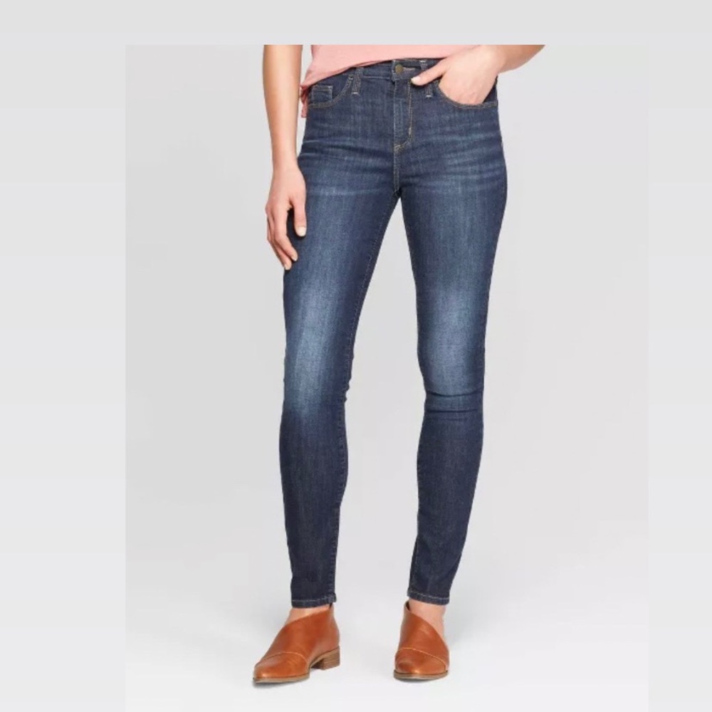 Universal Thread Dark Wash Skinny Jeans ✨Long Length✨